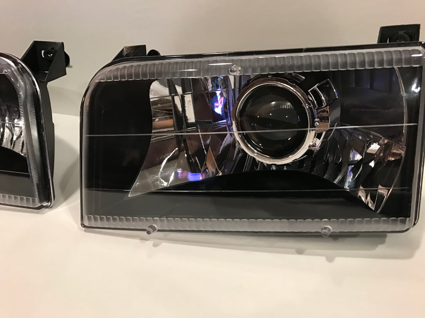 92-97 Ford OBS 3 piece retrofit Black/Chrome - HID Projector