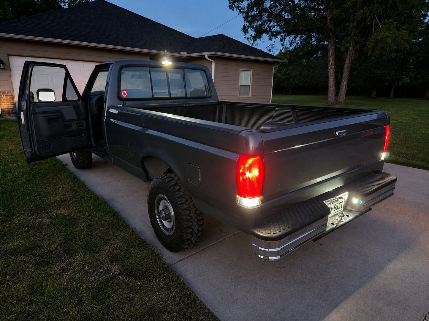 '89 - '91 Bricknose Ford F-150, F-250, F-350 Standard Cab, SuperCab & CrewCab Interior/Exterior LED Bulb Retrofit Kit